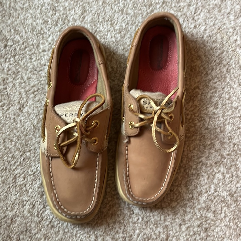Sperry - Picture 2 of 5